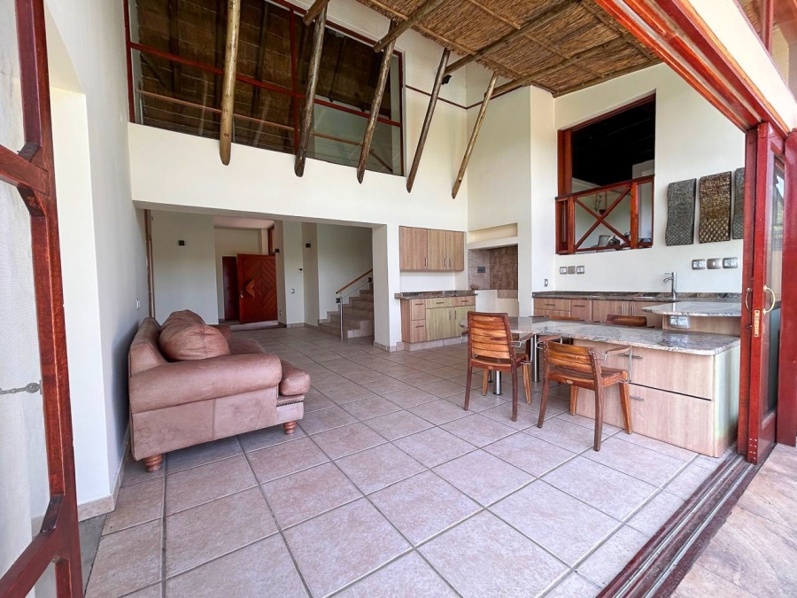 4 Bedroom Property for Sale in Boschenvaal River Front Lodges Free State